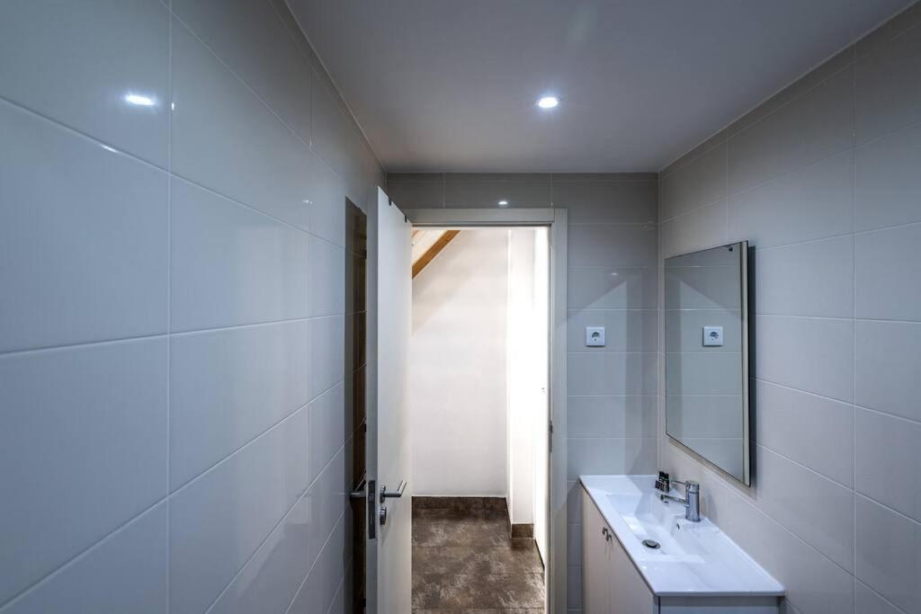 Cozy Ground Floor Studio With Ac And Loft Bedroom Lisboa المظهر الخارجي الصورة