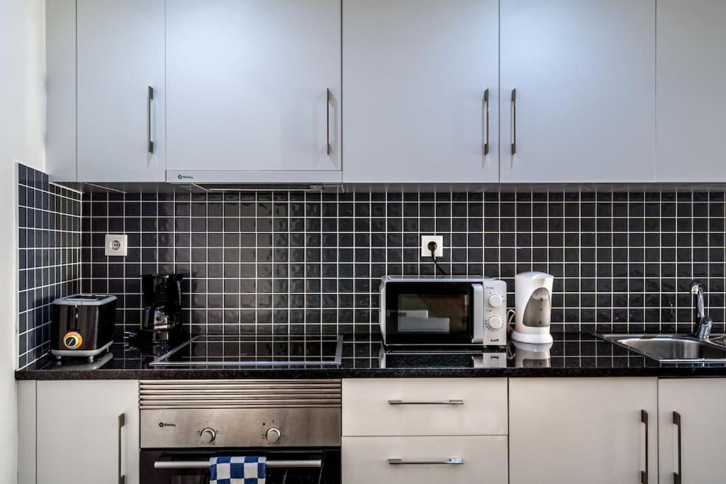 Cozy Ground Floor Studio With Ac And Loft Bedroom Lisboa المظهر الخارجي الصورة